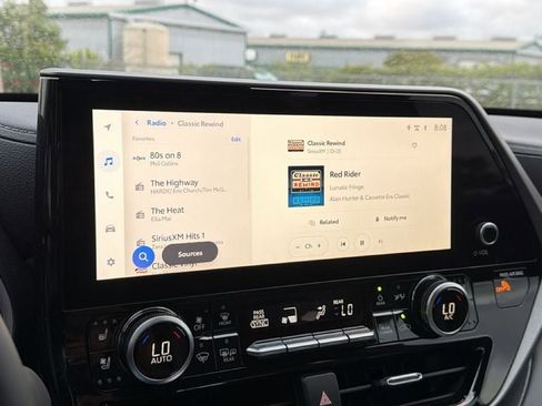 New 2026 Toyota Highlander Limited image 25