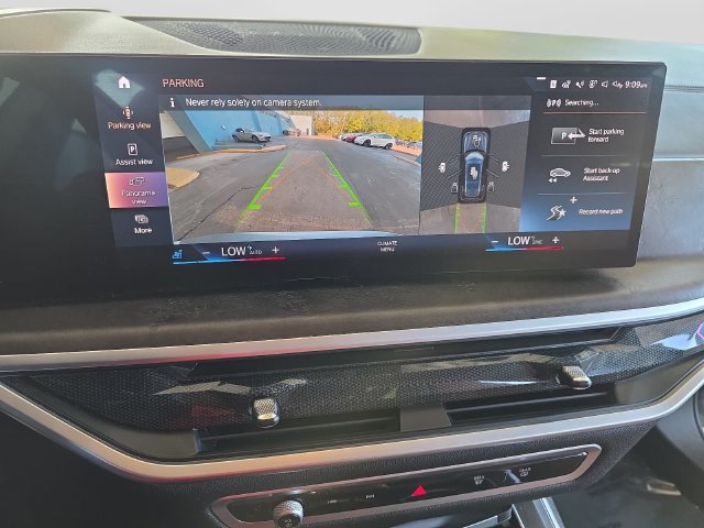 Used 2023 BMW X7 xDrive40i w/ Premium Package AWD/4WD image 22