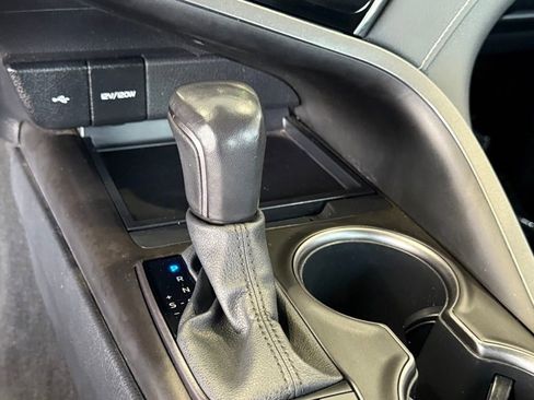 Used 2023 Toyota Camry SE image 24