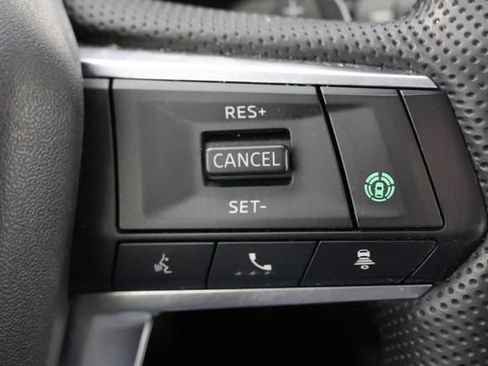 Used 2024 Mitsubishi Outlander SEL image 11