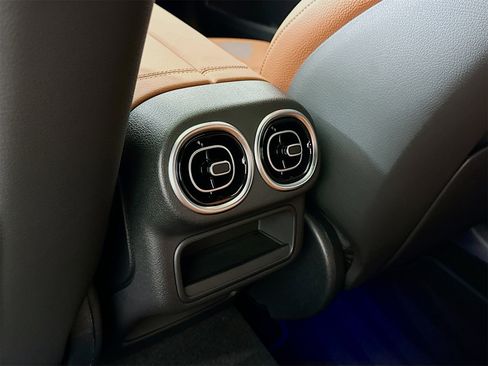 Certified 2026 Mercedes-Benz GLC 300 4MATIC image 29