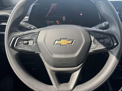 Used 2025 Chevrolet TrailBlazer LT image 25