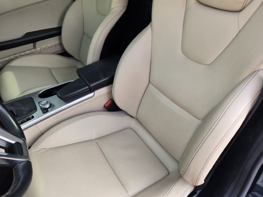 Used 2014 Mercedes-Benz SLK 250 image 16
