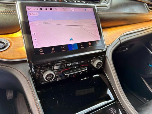 Used 2021 Jeep Grand Cherokee L Summit image 28