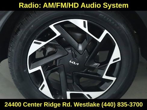 Used 2023 Kia Sportage SX image 12