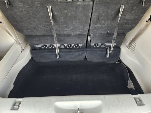 Used 2023 Chrysler Voyager LX image 33