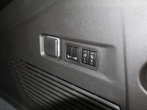 New 2026 GMC Yukon XL Denali Ultimate w/ LPO, Floor Liner Package AWD/4WD image 7