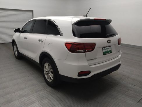 Used 2019 Kia Sorento FWD V6 image 5