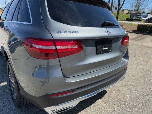 Used 2018 Mercedes-Benz GLC 300 4MATIC image 9