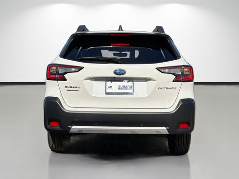 Used 2025 Subaru Outback Limited image 4