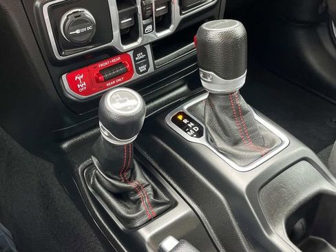 Certified 2020 Jeep Gladiator Rubicon image 20