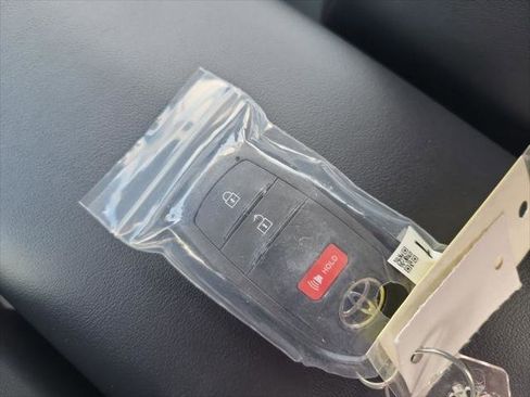 Certified 2026 Toyota Prius XLE image 34