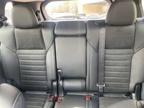 New 2025 Mitsubishi Outlander SE image 19