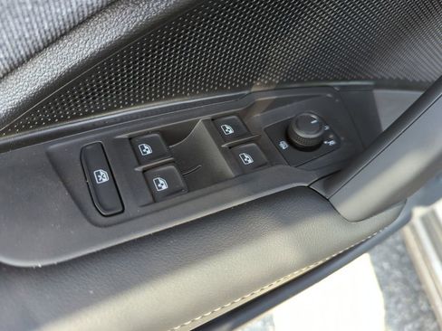 New 2026 Volkswagen Tiguan S image 25