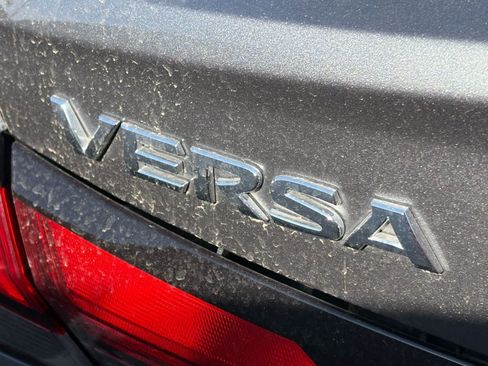 Certified 2021 Nissan Versa S FWD image 8