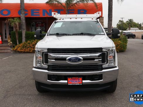 Used 2019 Ford F350 XLT image 3