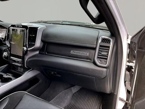 Used 2022 RAM 1500 Laramie w/ Sport Appearance Package AWD/4WD image 27