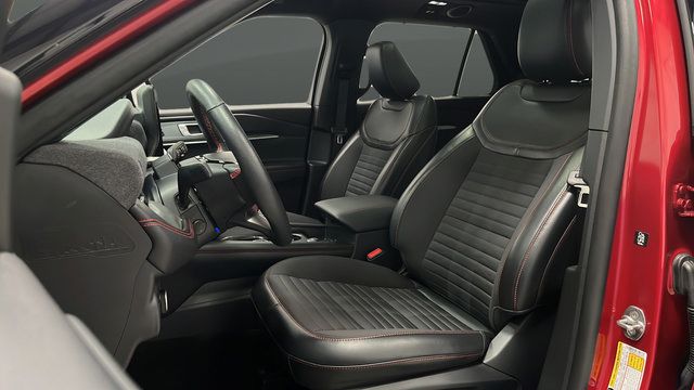 Used 2025 Ford Explorer ST-Line w/ Premium Package AWD/4WD image 9