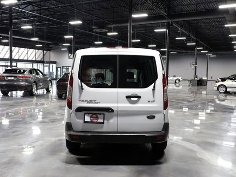 Used 2019 Ford Transit Connect XLT image 6
