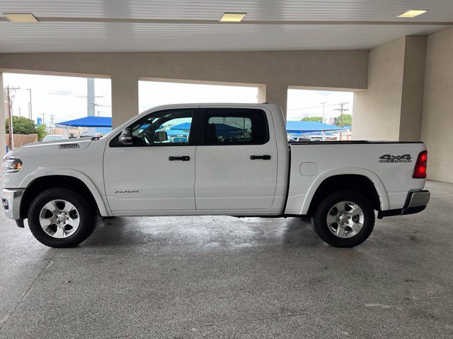Used 2025 RAM 1500 Big Horn AWD/4WD image 4