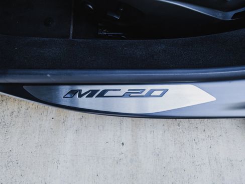 Used 2022 Maserati MC20 Coupe image 34