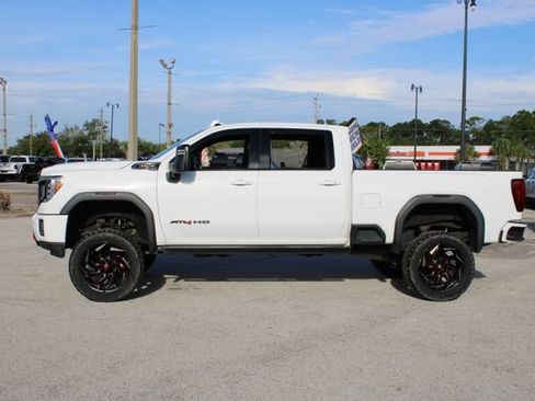 Used 2022 GMC Sierra 2500 AT4 w/ AT4 Premium Plus Package AWD/4WD image 7