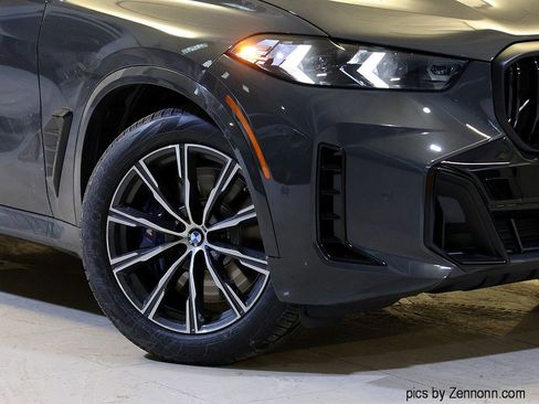 New 2026 BMW X5 xDrive40i w/ M Sport Package image 3