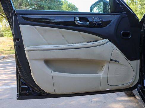 Used 2016 Hyundai Equus Ultimate RWD image 13