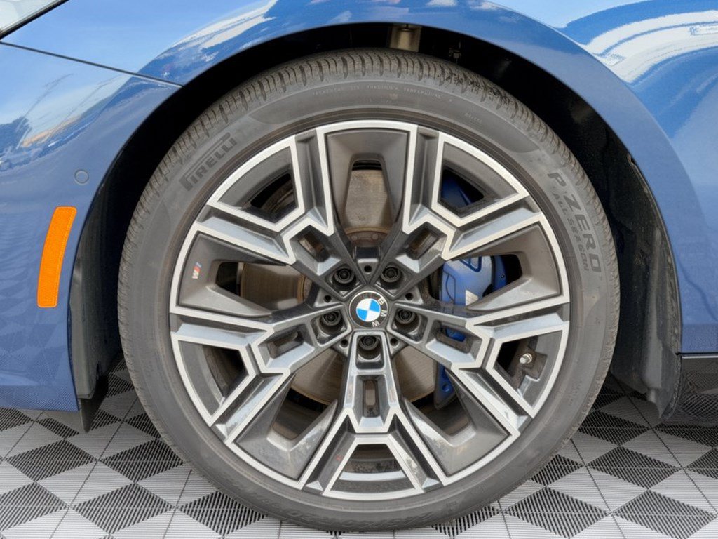 Certified 2026 BMW i5 eDrive40 RWD image 13