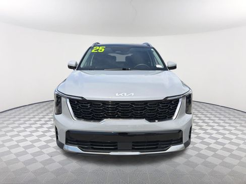 Used 2025 Kia Sorento EX w/ Panoramic Sunroof Package FWD image 2