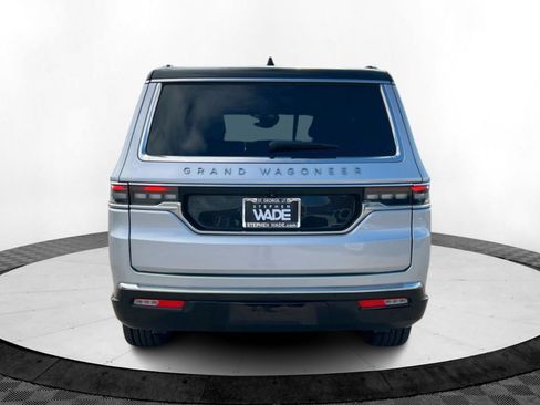 Used 2024 Jeep Grand Wagoneer L 4WD image 4