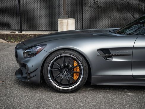Used 2019 Mercedes-Benz AMG GT R image 15