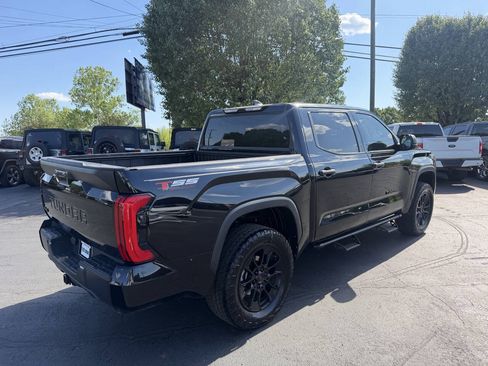 Used 2022 Toyota Tundra SR5 AWD/4WD image 5