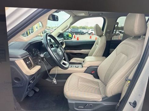 Used 2024 Ford Expedition Max Limited image 8