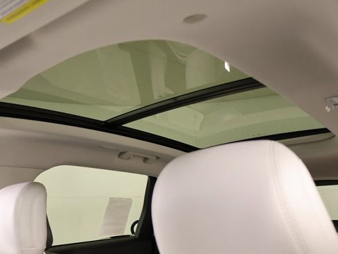 New 2026 Lincoln Nautilus Premier w/ Equipment Group 102A image 16