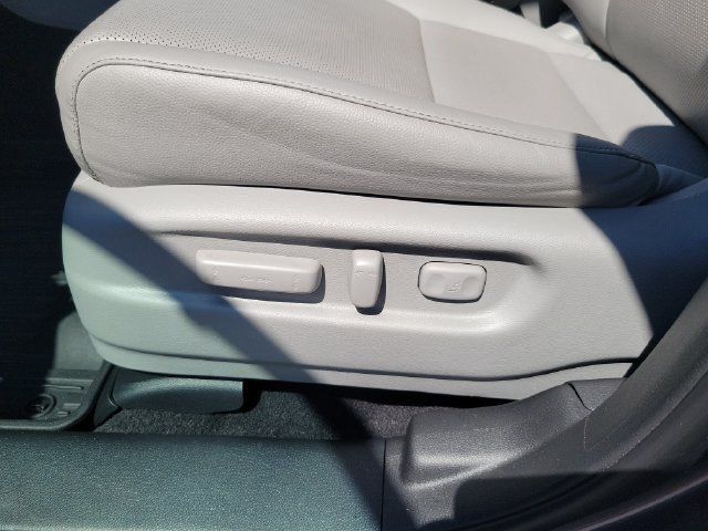 Certified 2023 Honda Ridgeline RTL image 17