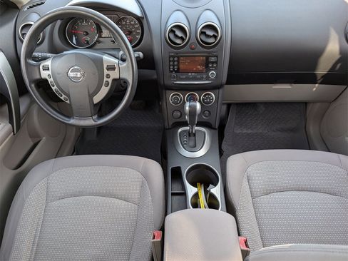 Used 2011 Nissan Rogue SV image 10