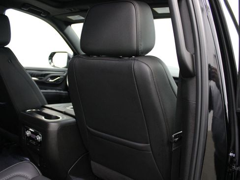 Used 2023 GMC Yukon Denali AWD/4WD image 31