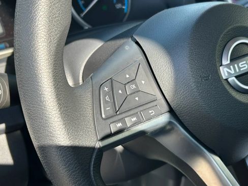 Used 2025 Nissan Leaf S FWD image 22