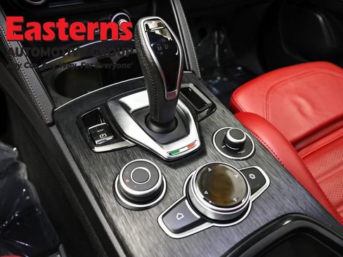 Used 2024 Alfa Romeo Stelvio Sprint AWD/4WD image 13