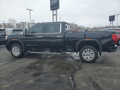 Used 2022 GMC Sierra 2500 Denali image 8