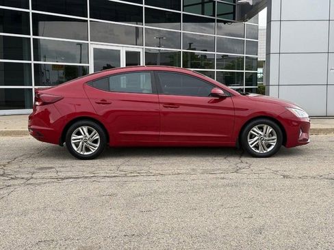 Used 2020 Hyundai Elantra SE FWD image 2