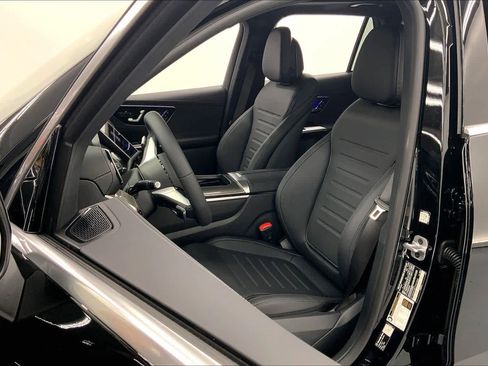 New 2026 Mercedes-Benz GLC 300 image 22