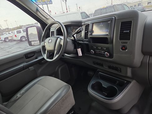 Used 2020 Nissan NV 1500 S image 10
