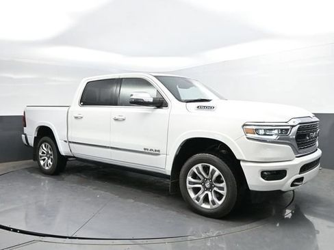 Used 2023 RAM 1500 Limited w/ Body-Colour Bumper Group AWD/4WD image 4