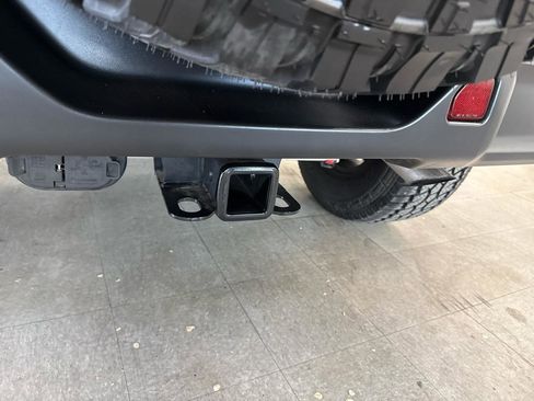 Used 2024 Jeep Wrangler Unlimited image 86