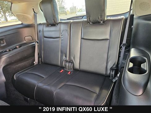 Used 2019 INFINITI QX60 Luxe w/ Essential Package image 18