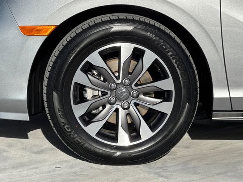 Used 2023 Honda Odyssey EX-L image 26