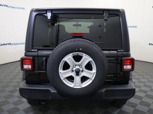 Used 2023 Jeep Wrangler Sport AWD/4WD image 8