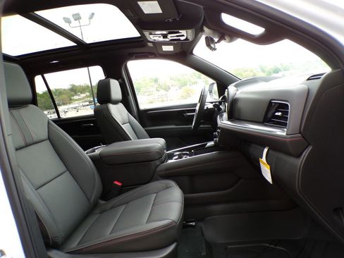 New 2026 Chevrolet Tahoe RST w/ Advanced Technology Package AWD/4WD image 17